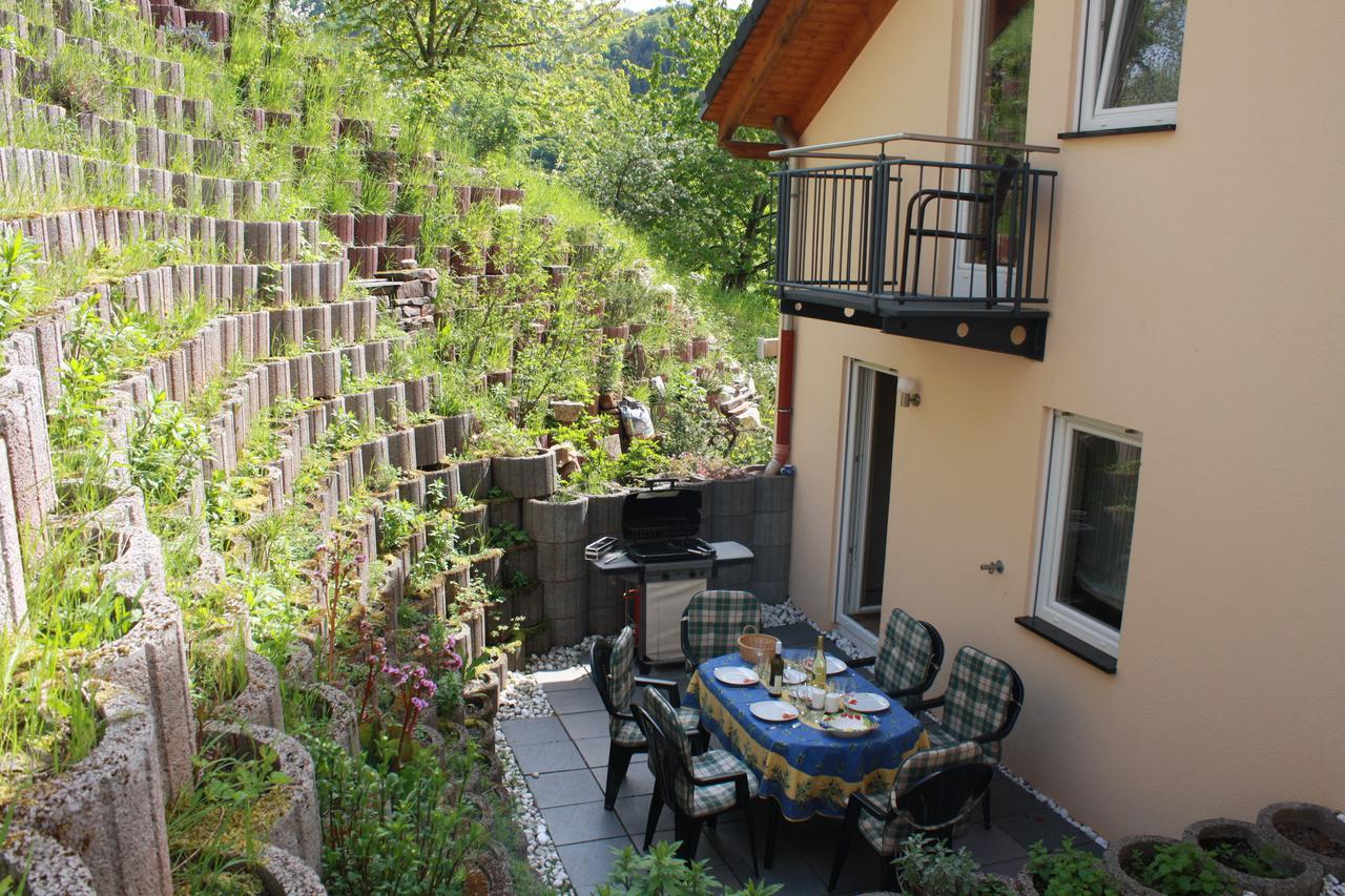 Ferienhaus Trimmisch Ediger-Eller Exteriör bild